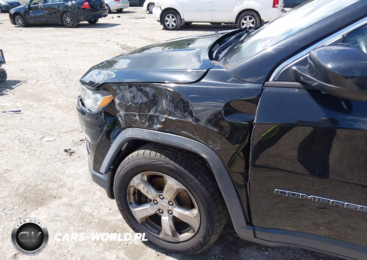 2017 Jeep New Compass Latitude 4X4 VIN:3C4NJDBB9HT680147 - 18