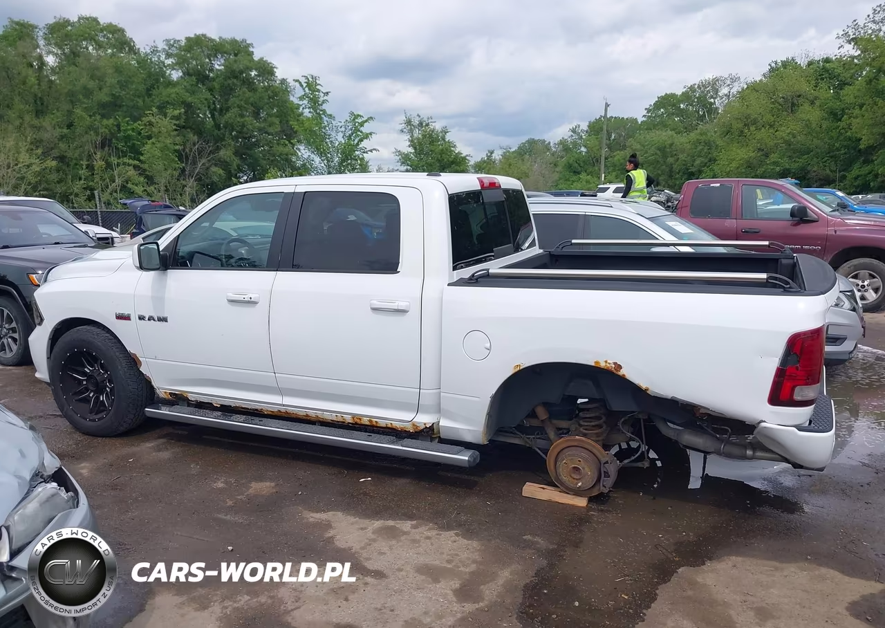 2014 Ram 1500 Sport VIN:1C6RR7MT0ES189651 - 15