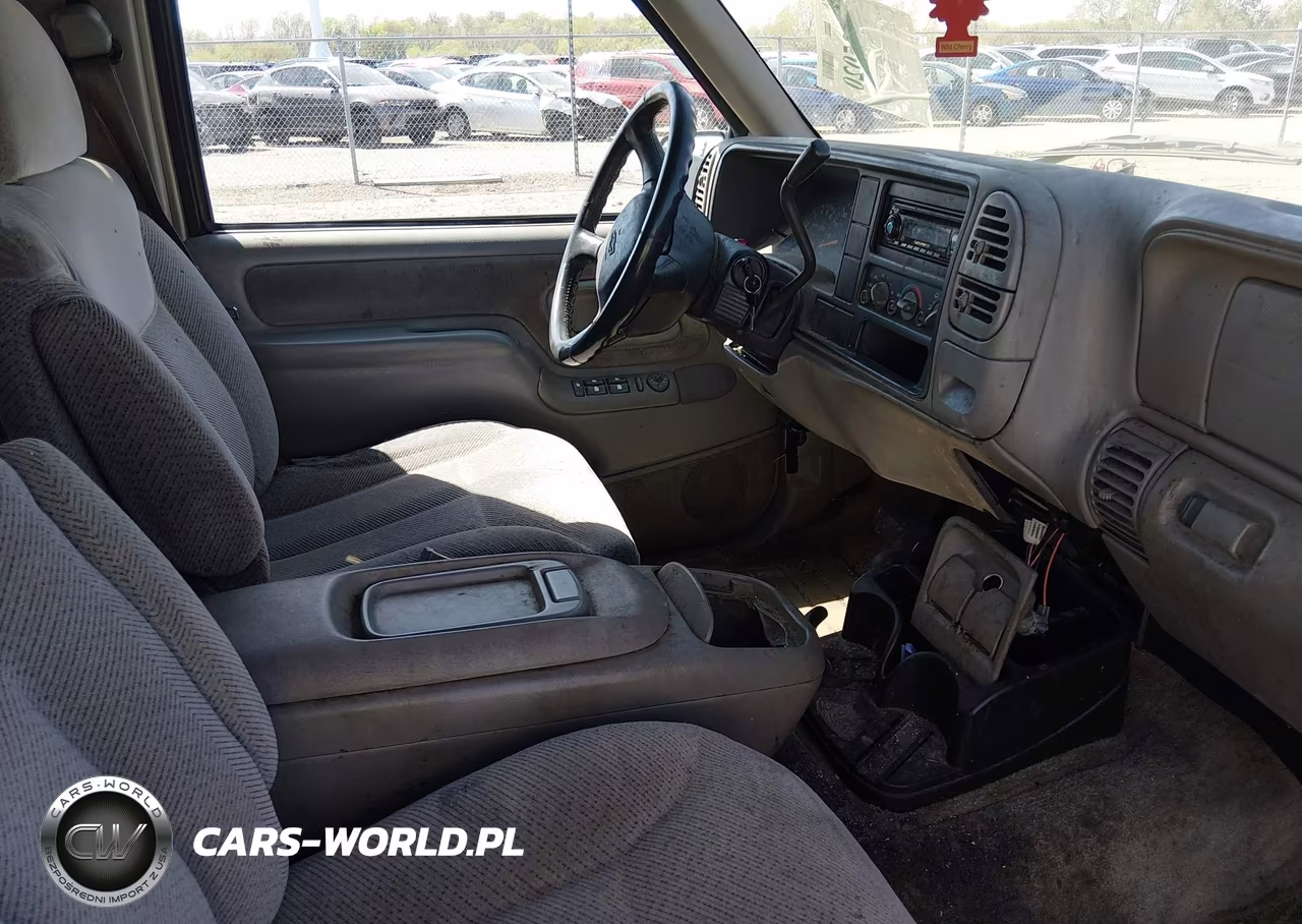 1999 Chevrolet Suburban 1500 VIN:3GNFK16R8XG270610 - 5