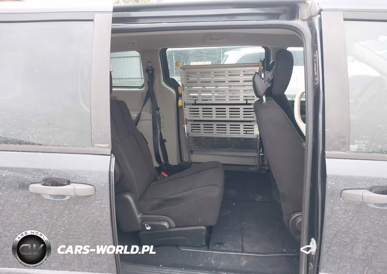 2013 Dodge Grand Caravan American Value Pkg VIN:2C4RDGBG1DR650322 - 8