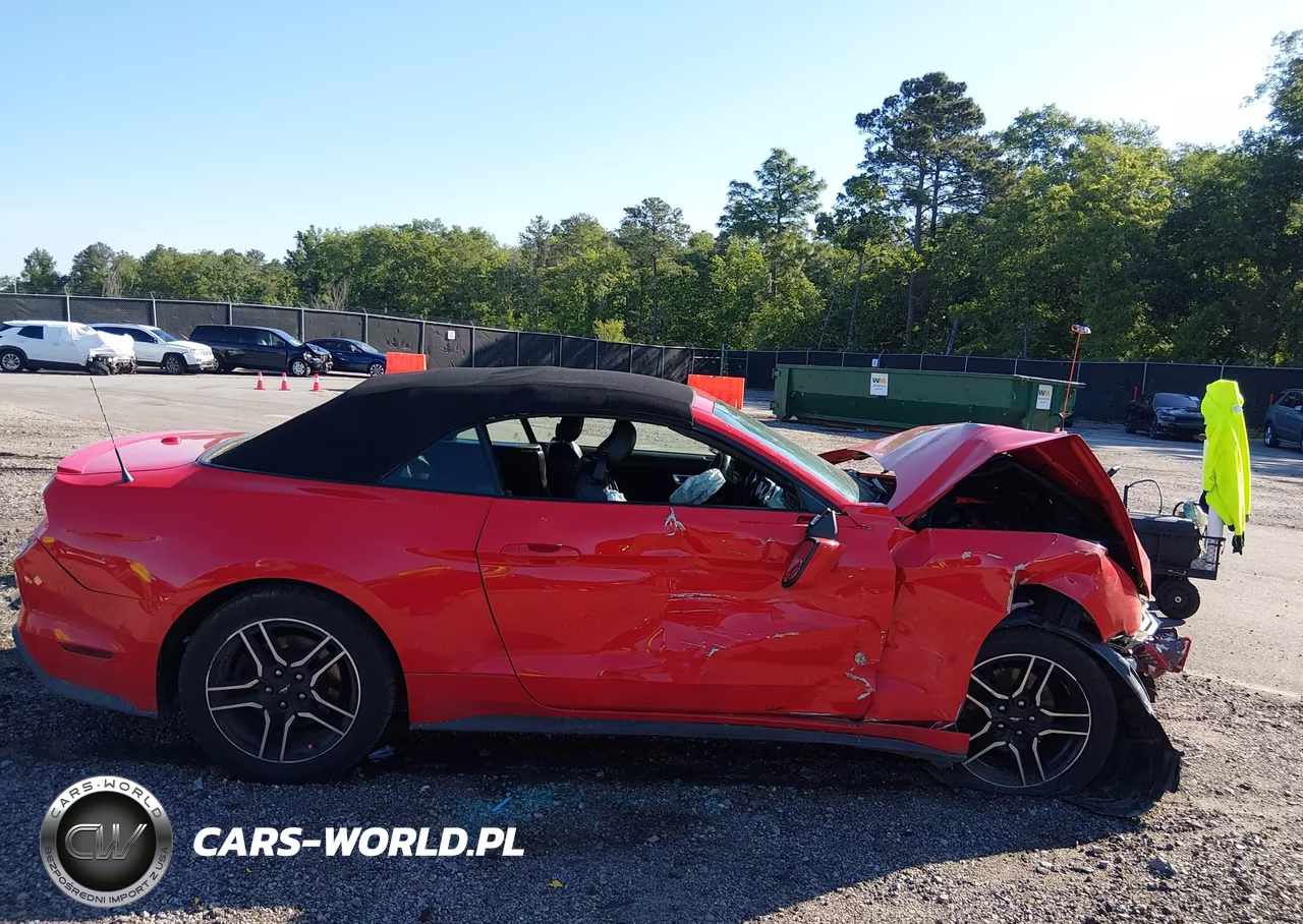 2020 Ford Mustang Ecoboost Premium VIN:1FATP8UH5L5137892 - 14