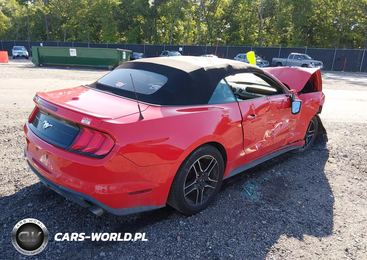 2020 Ford Mustang Ecoboost Premium VIN:1FATP8UH5L5137892 - 4