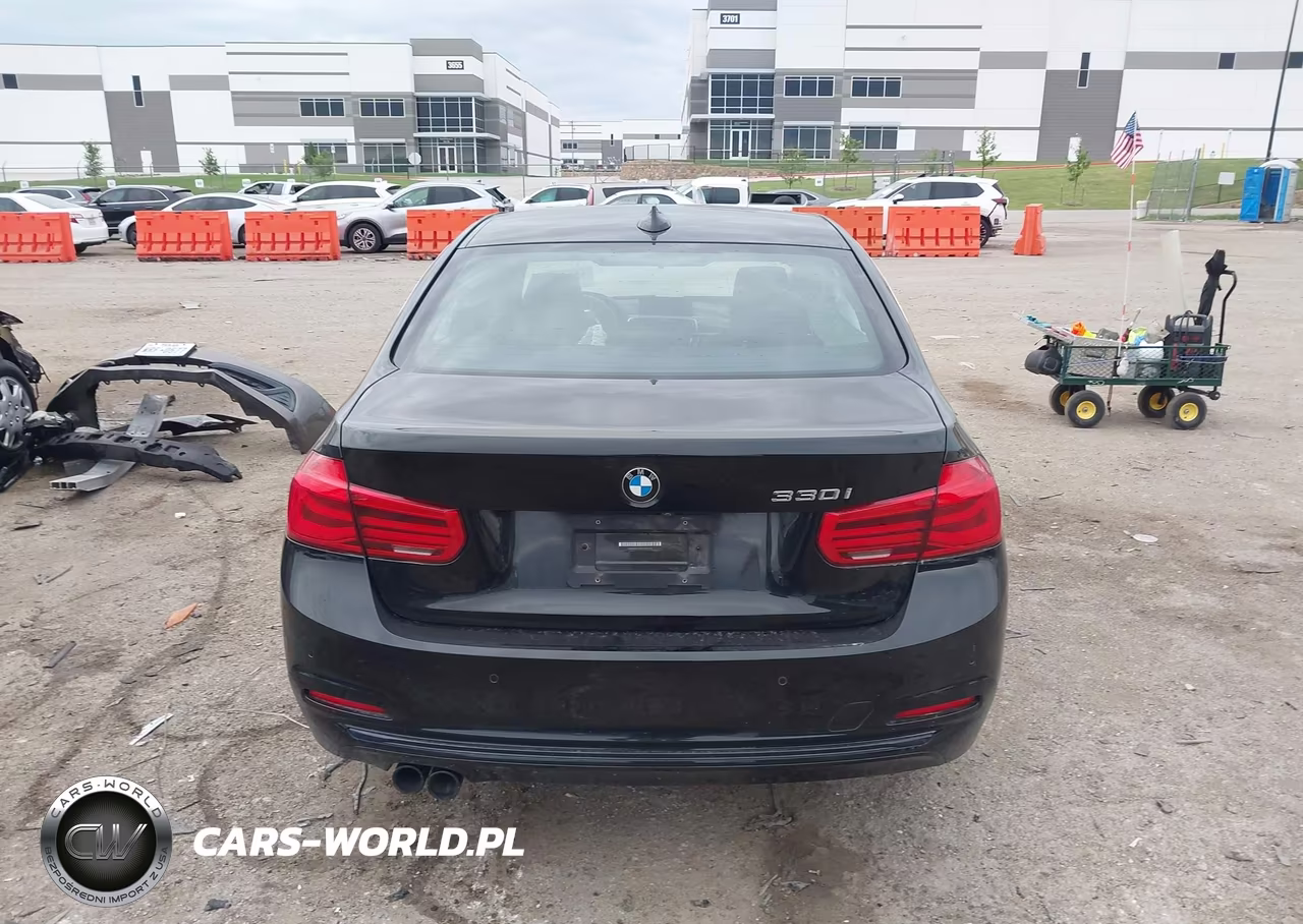 2018 BMW 330I VIN:WBA8B9G58JNU96783 - 16