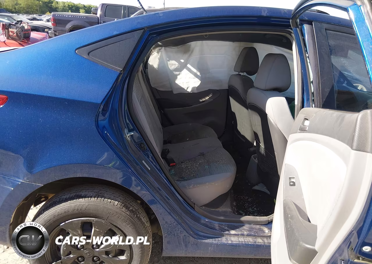 2015 Hyundai Accent Gls VIN:KMHCT4AE7FU802239 - 8