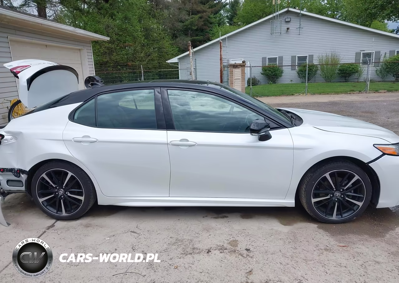 2020 Toyota Camry Xse VIN:4T1K61AK0LU361735 - 13