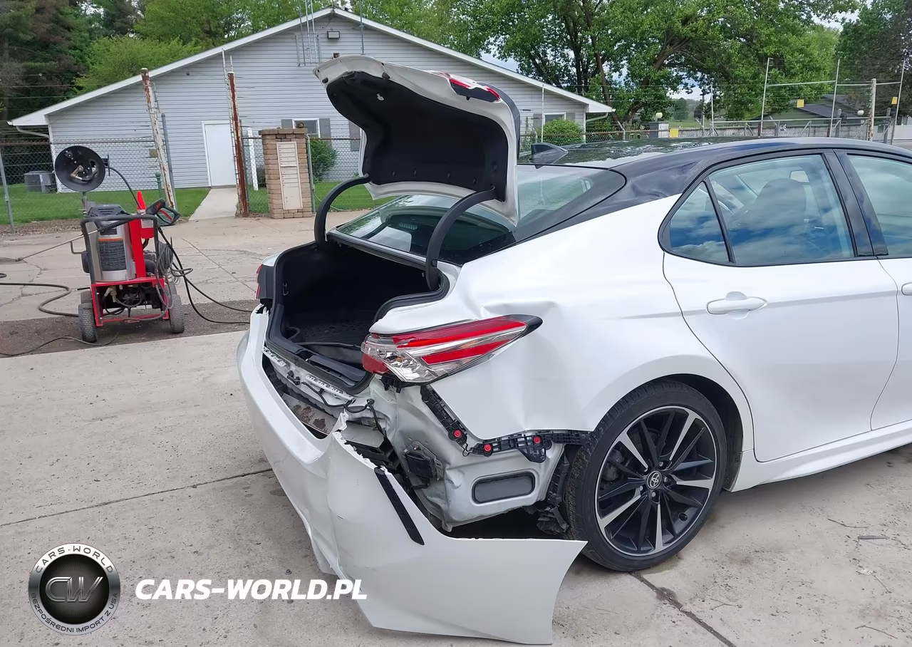 2020 Toyota Camry Xse VIN:4T1K61AK0LU361735 - 17