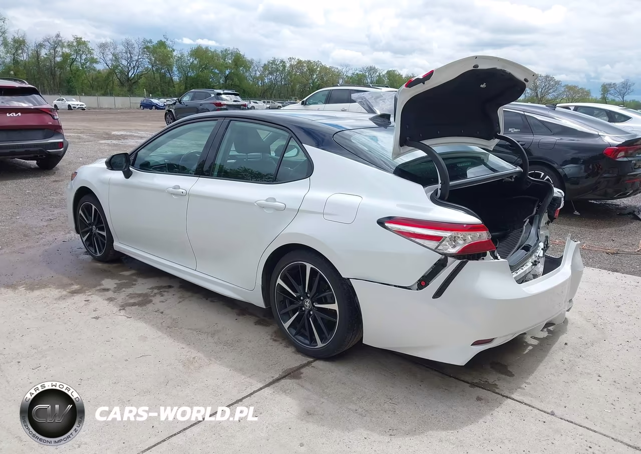 2020 Toyota Camry Xse VIN:4T1K61AK0LU361735 - 3