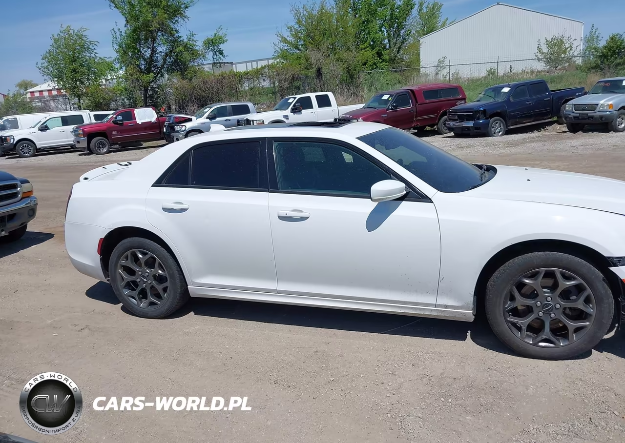 2018 Chrysler 300 300S Awd VIN:2C3CCAGG8JH276053 - 13