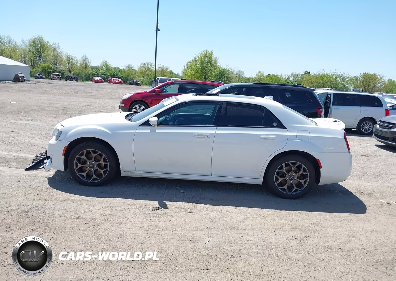 2018 Chrysler 300 300S Awd VIN:2C3CCAGG8JH276053 - 14