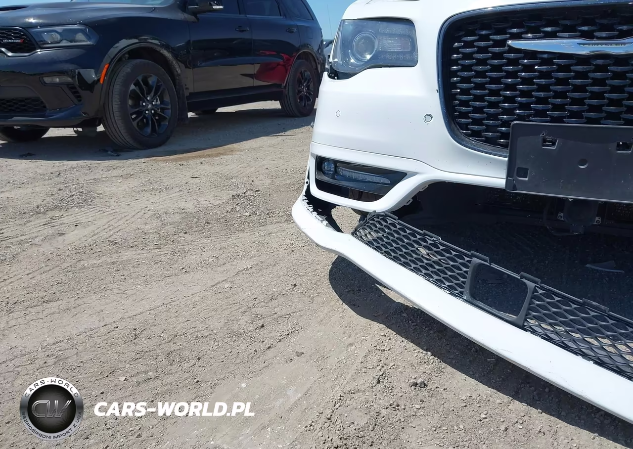 2018 Chrysler 300 300S Awd VIN:2C3CCAGG8JH276053 - 18