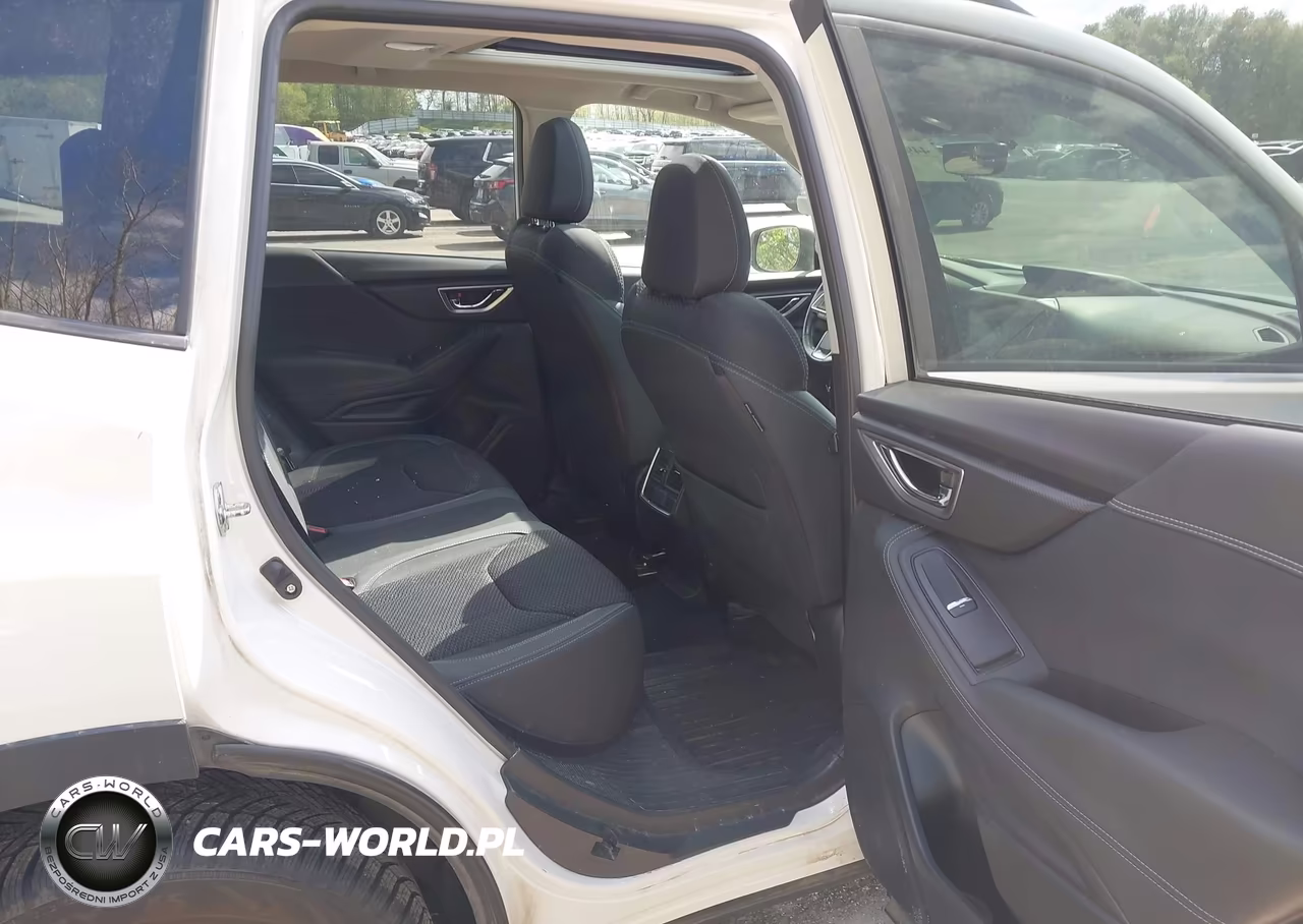 2019 Subaru Forester Premium VIN:JF2SKAEC3KH568633 - 8