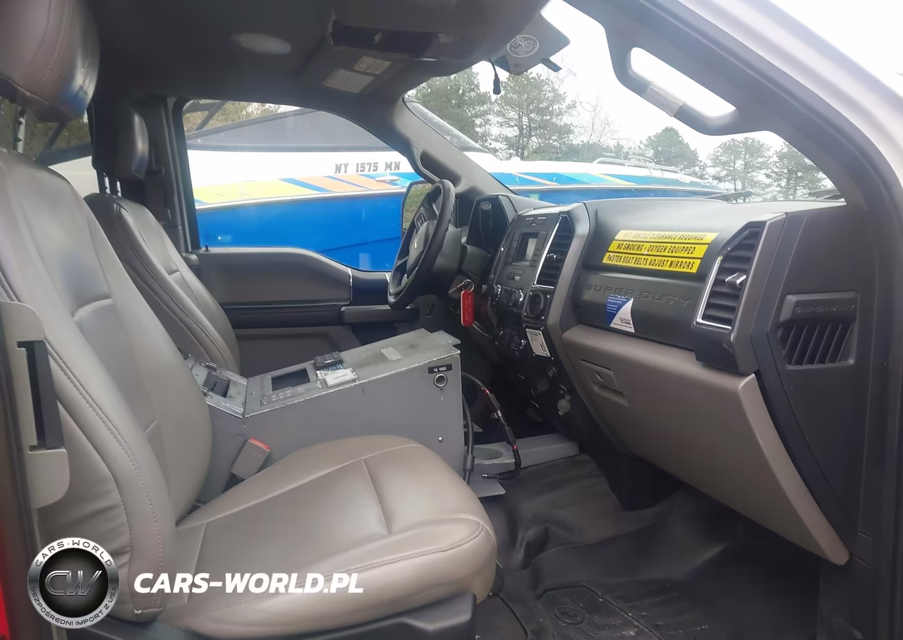 2017 Ford F-550 Chassis Xlt VIN:1FD0X5HT6HED94945 - 6