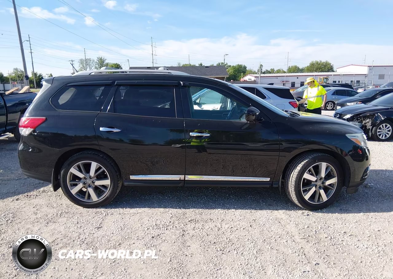 2015 Nissan Pathfinder Platinum VIN:5N1AR2MM3FC660894 - 13