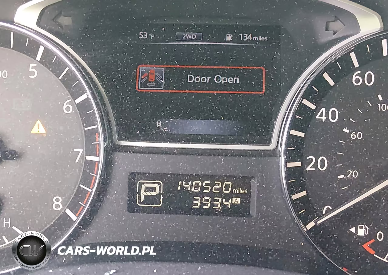 2015 Nissan Pathfinder Platinum VIN:5N1AR2MM3FC660894 - 15