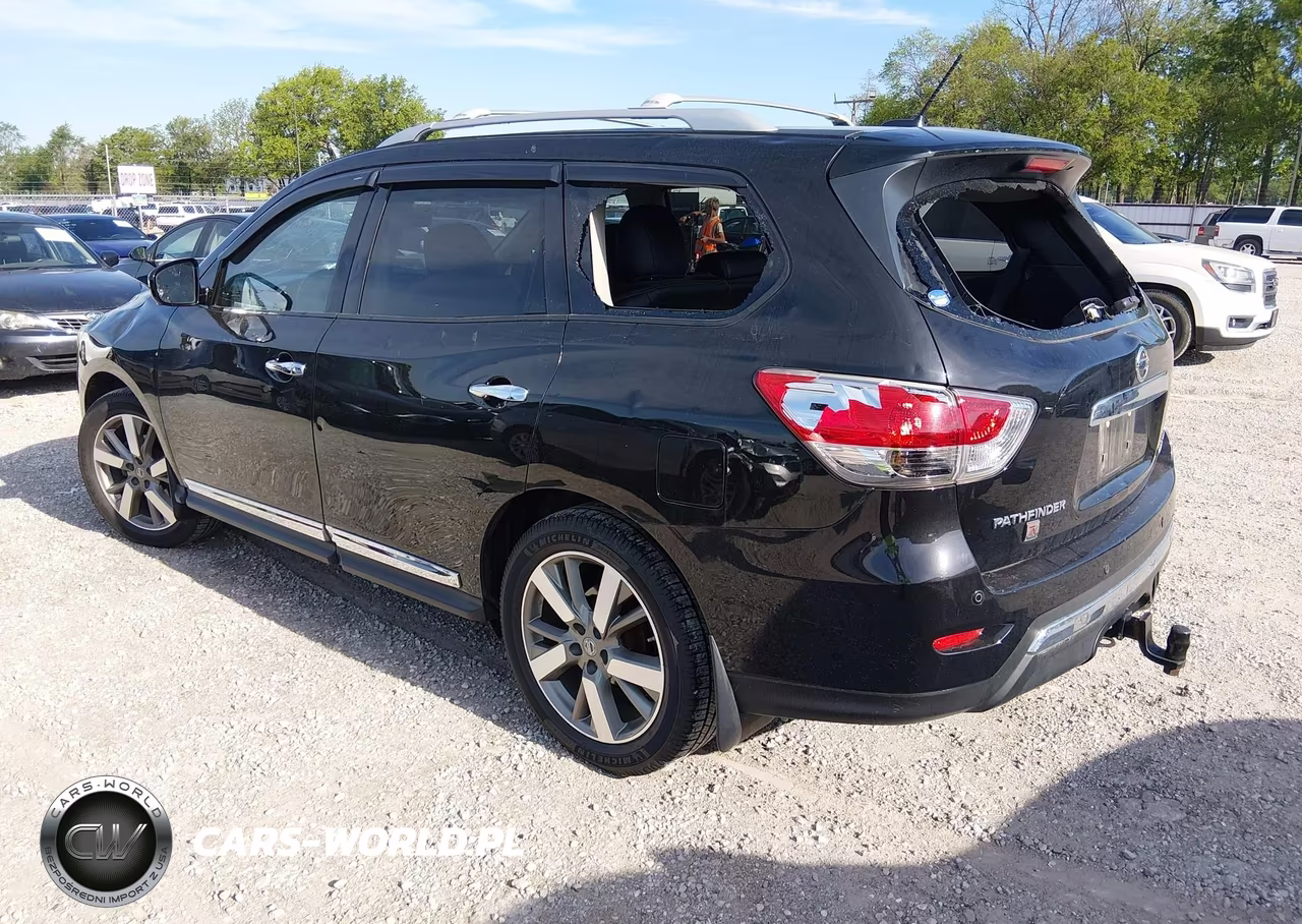 2015 Nissan Pathfinder Platinum VIN:5N1AR2MM3FC660894 - 3