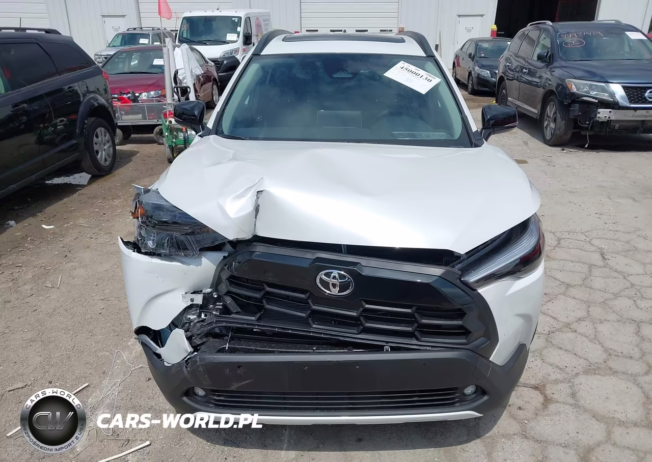 2026 Toyota Corolla Cross Xle VIN:7MUDAABG6TV181790 - 11
