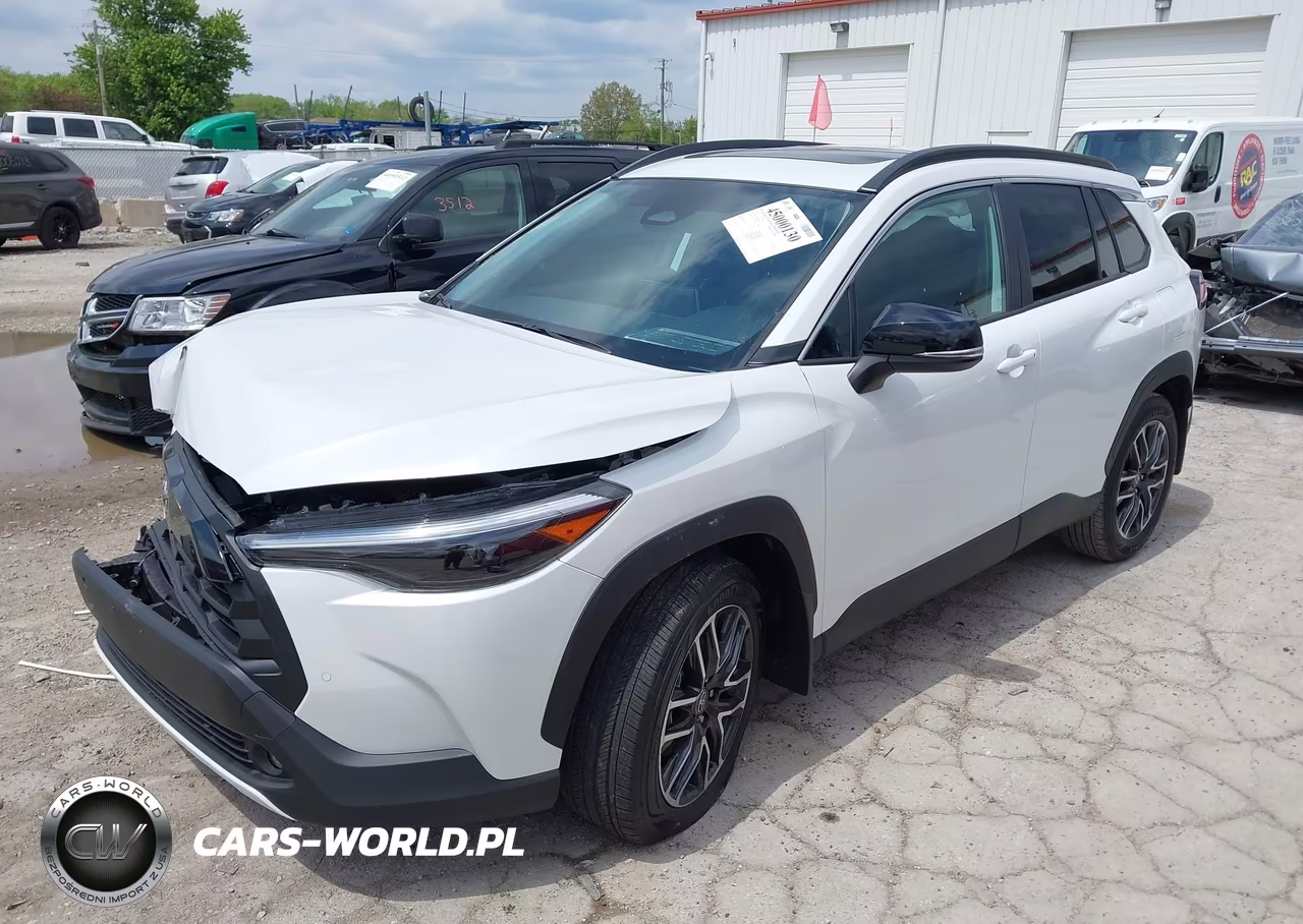 2026 Toyota Corolla Cross Xle VIN:7MUDAABG6TV181790 - 2