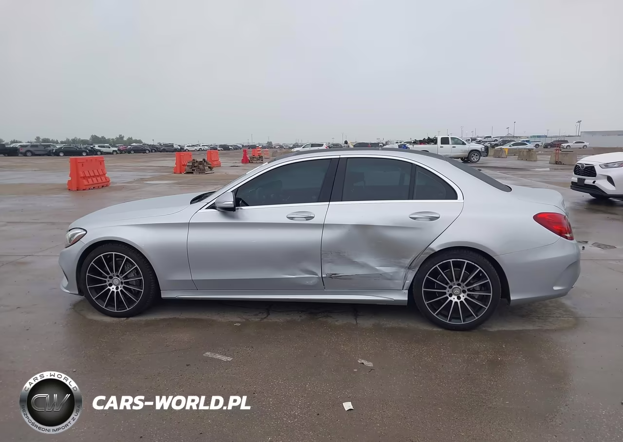 2015 Mercedes-Benz C 300 Sport 4Matic VIN:55SWF4KBXFU030775 - 14