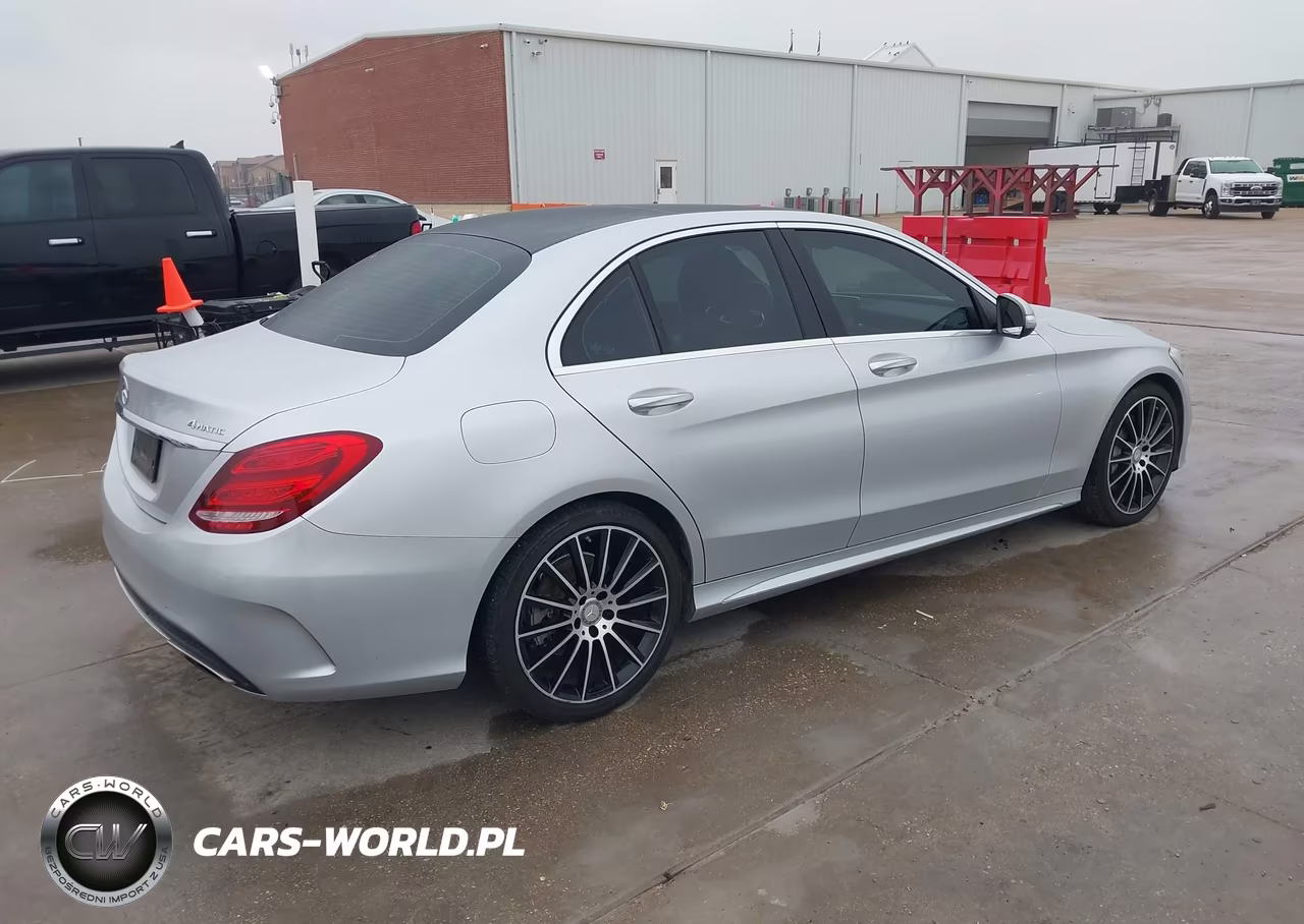 2015 Mercedes-Benz C 300 Sport 4Matic VIN:55SWF4KBXFU030775 - 4