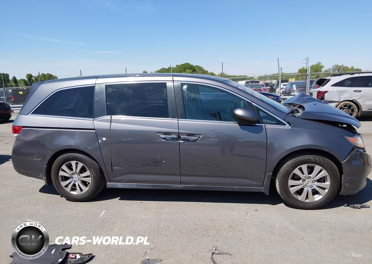 2016 Honda Odyssey Se VIN:5FNRL5H32GB168986 - 13