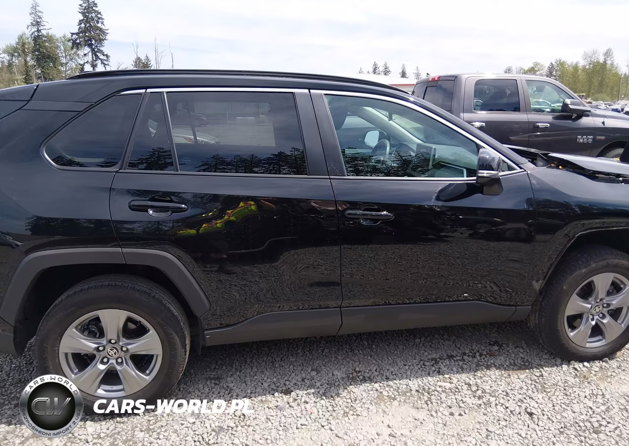 2024 Toyota Rav4 Xle VIN:2T3P1RFV1RC456988 - 14