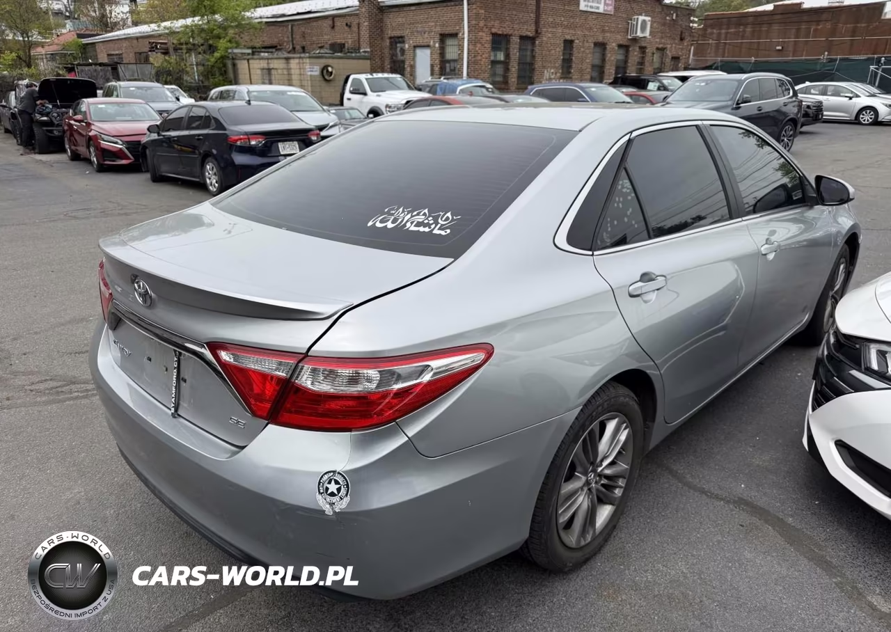 2016 Toyota Camry Se VIN:4T1BF1FK6GU217105 - 4