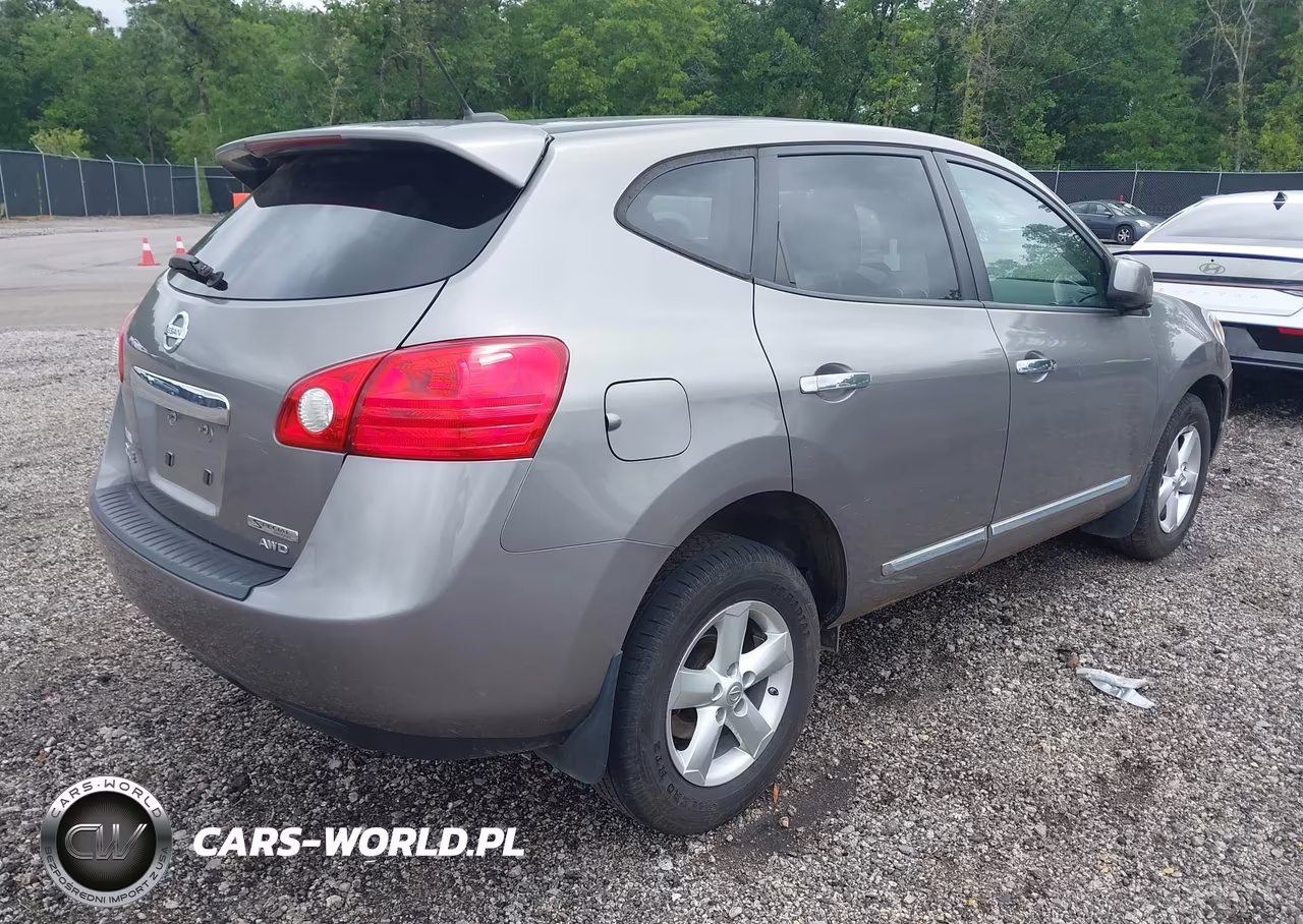 2013 Nissan Rogue S VIN:JN8AS5MV0DW629380 - 4