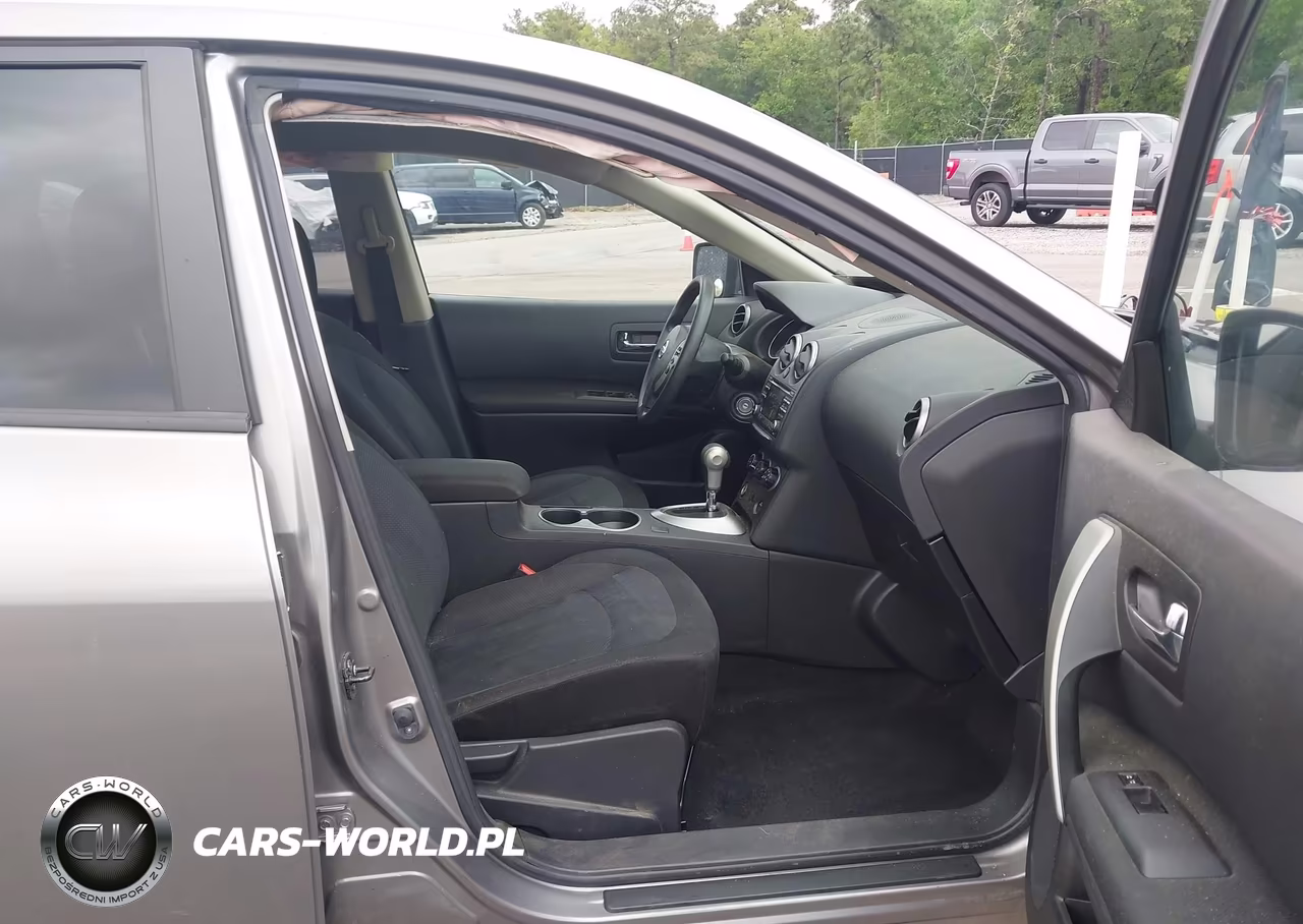 2013 Nissan Rogue S VIN:JN8AS5MV0DW629380 - 5