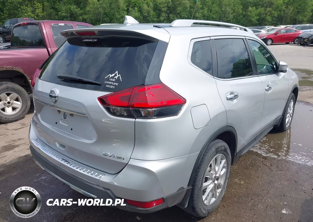 2017 Nissan Rogue Sv VIN:5N1AT2MV5HC879045 - 4
