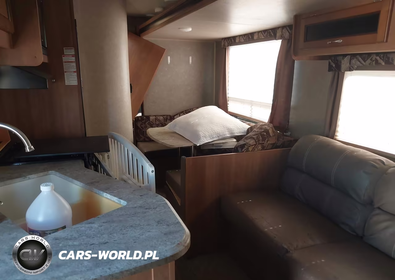 2017 Coachmen Catalina VIN:5ZT2CAUB8HA026979 - 13