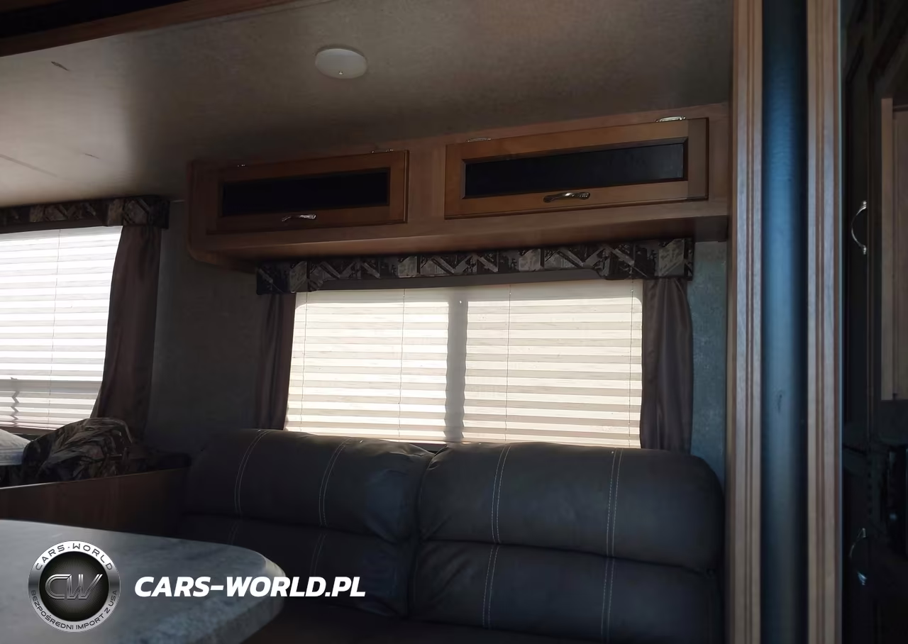2017 Coachmen Catalina VIN:5ZT2CAUB8HA026979 - 8
