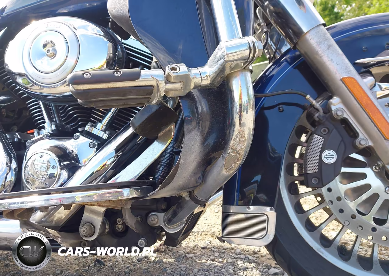2012 Harley-Davidson Flhtcu Ultra Classic Electra Gld VIN:1HD1FCM31CB630299 - 16