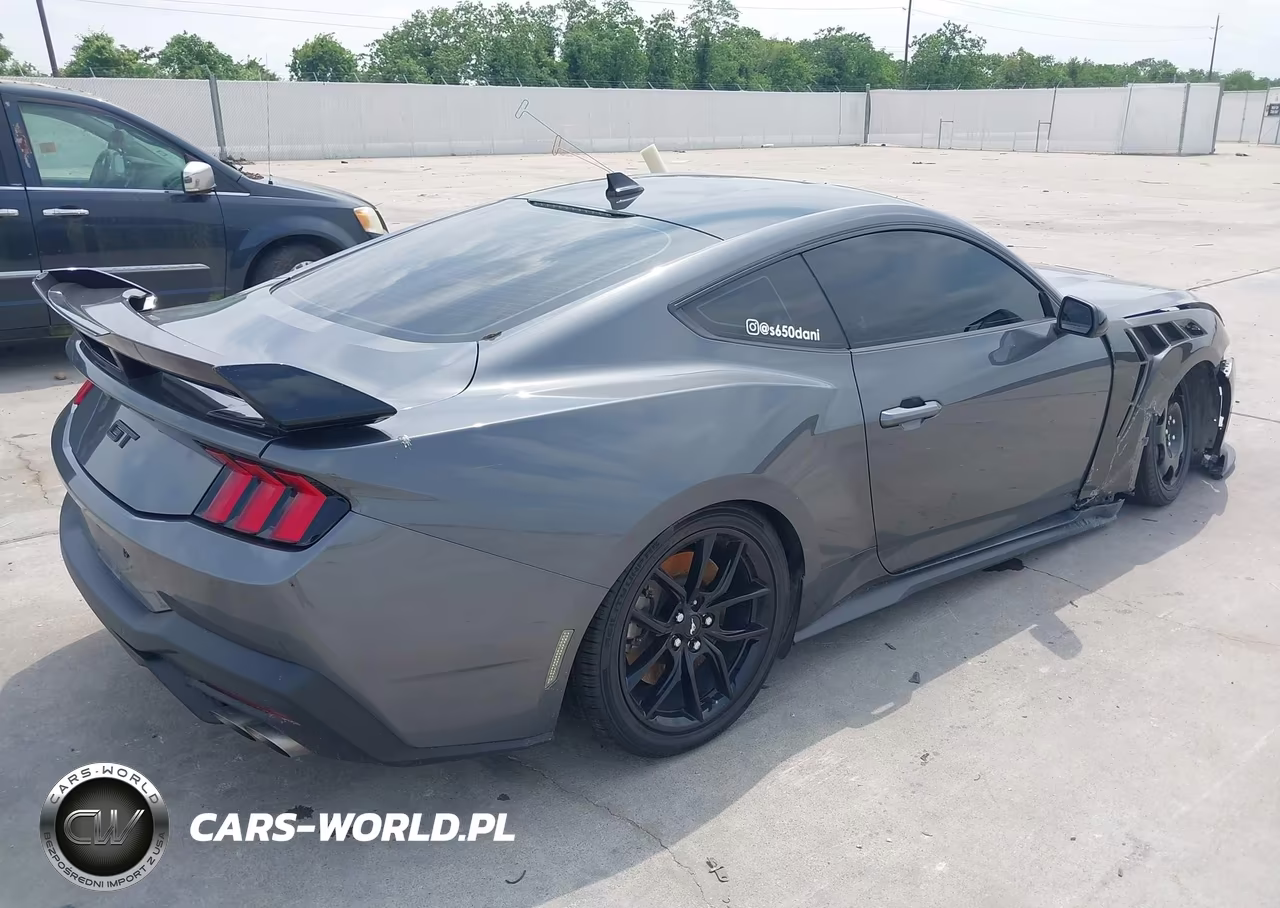 2024 Ford Mustang Gt Premium Fastback VIN:1FA6P8CF0R5424627 - 4