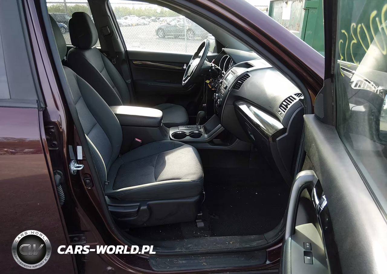 2013 Kia Sorento Lx VIN:5XYKT4A62DG357108 - 5