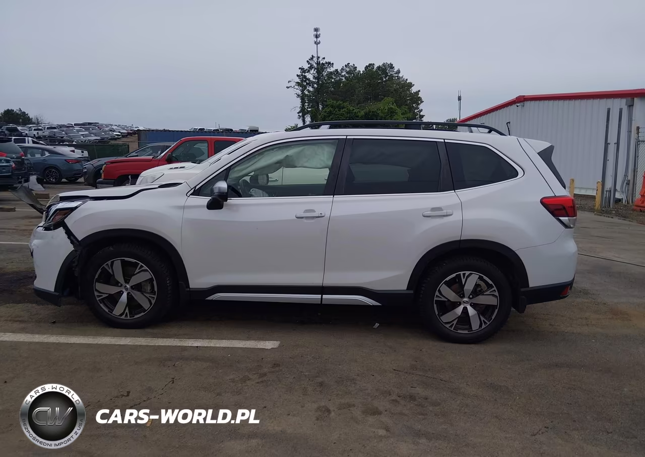 2020 Subaru Forester Touring VIN:JF2SKAXC9LH541516 - 15