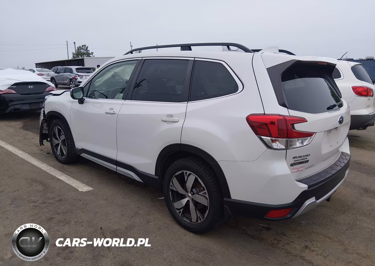 2020 Subaru Forester Touring VIN:JF2SKAXC9LH541516 - 3