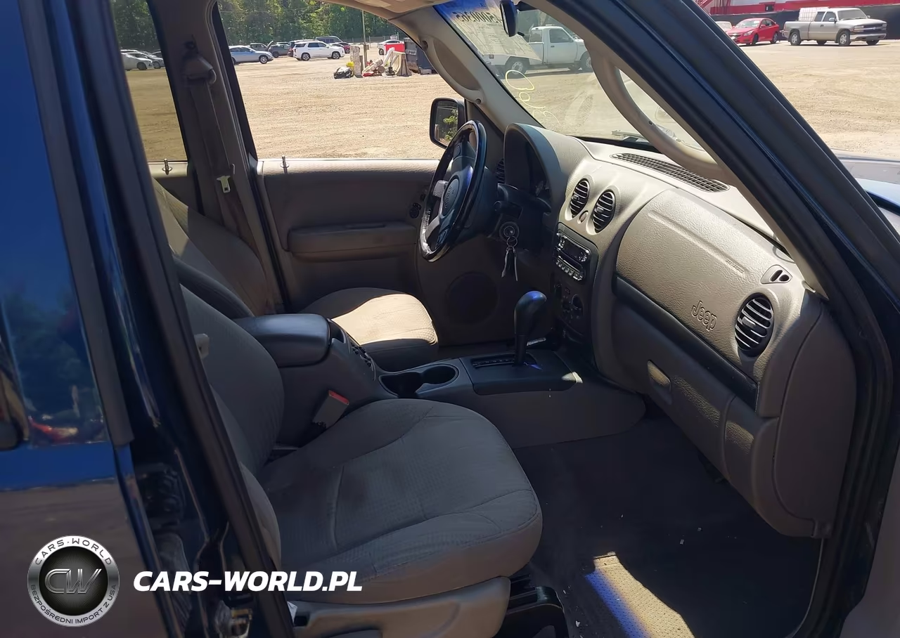 2002 Jeep Liberty Sport VIN:1J4GL48K02W244065 - 5