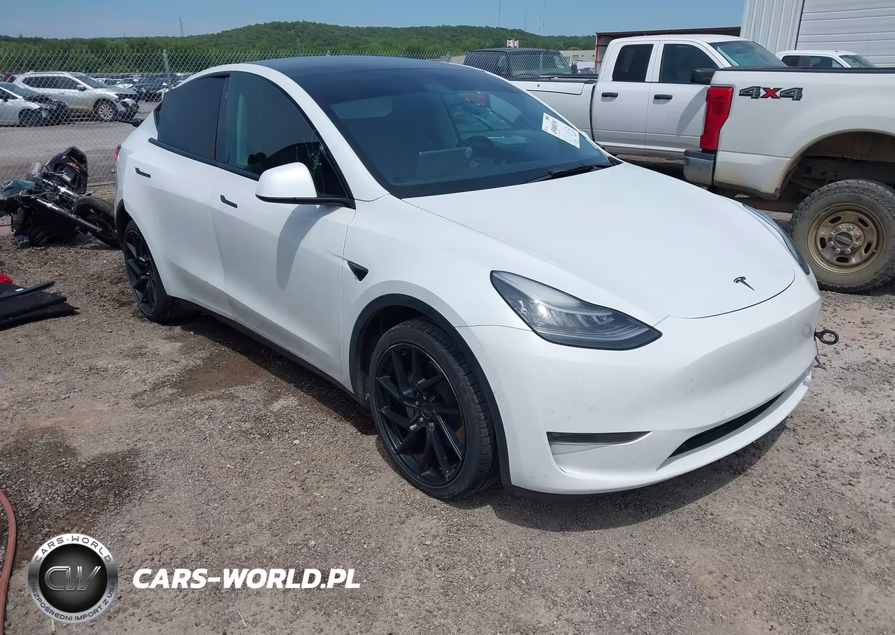 2021 Tesla Model Y Long Range Dual Motor All-Wheel Drive – zdjęcie 1 z 18