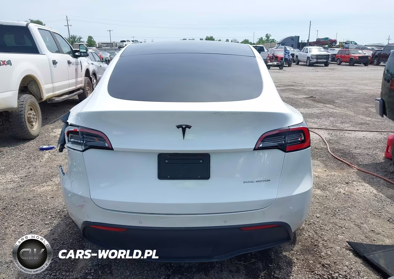 2021 Tesla Model Y Long Range Dual Motor All-Wheel Drive VIN:5YJYGDEEXMF096690 - 16