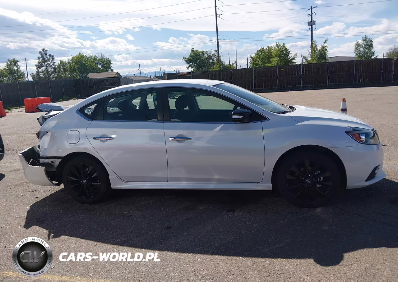 2017 Nissan Sentra Sr VIN:3N1AB7AP7HY410558 - 13