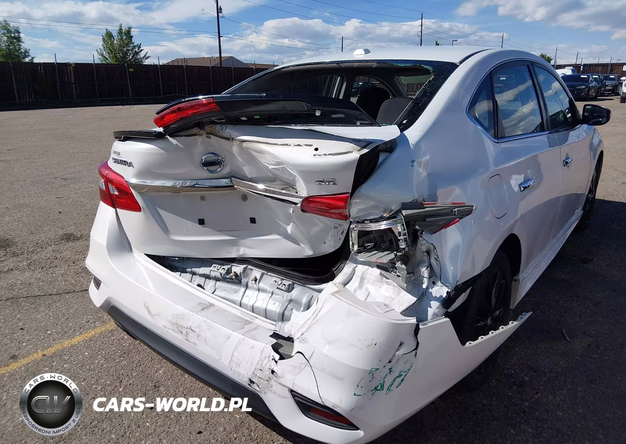 2017 Nissan Sentra Sr VIN:3N1AB7AP7HY410558 - 6