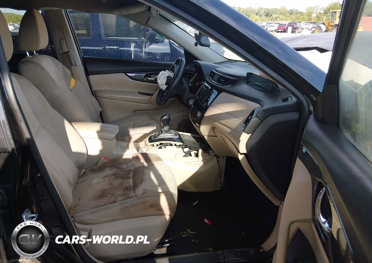 2017 Nissan Rogue S VIN:KNMAT2MTXHP536193 - 5