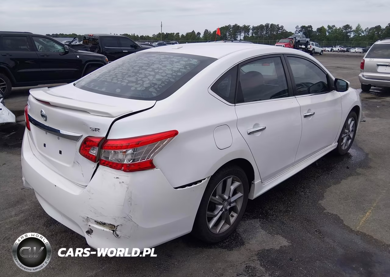 2015 Nissan Sentra Sr VIN:3N1AB7AP1FY331321 - 4