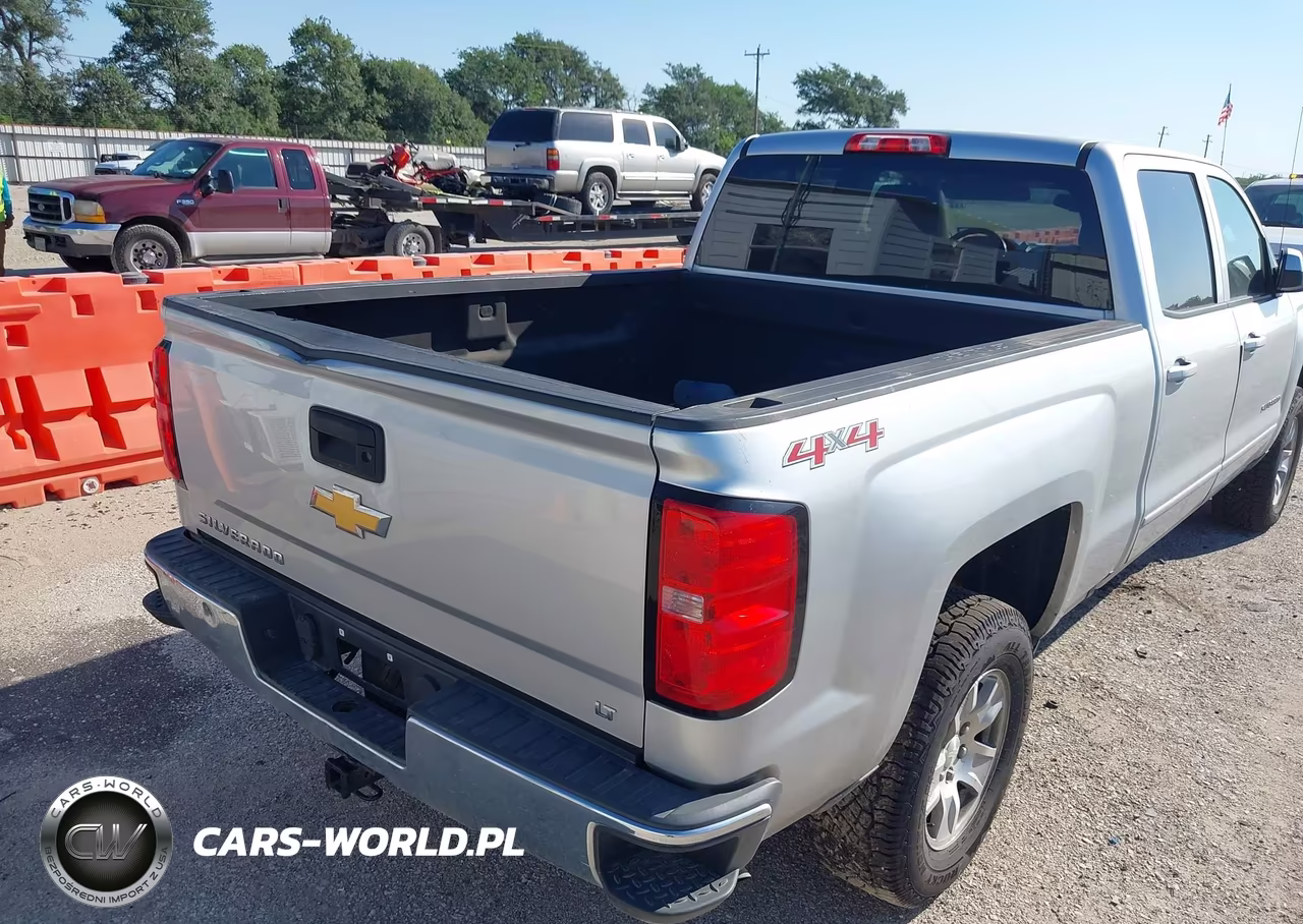 2017 Chevrolet Silverado 1500 1Lt VIN:3GCUKREC0HG354174 - 4