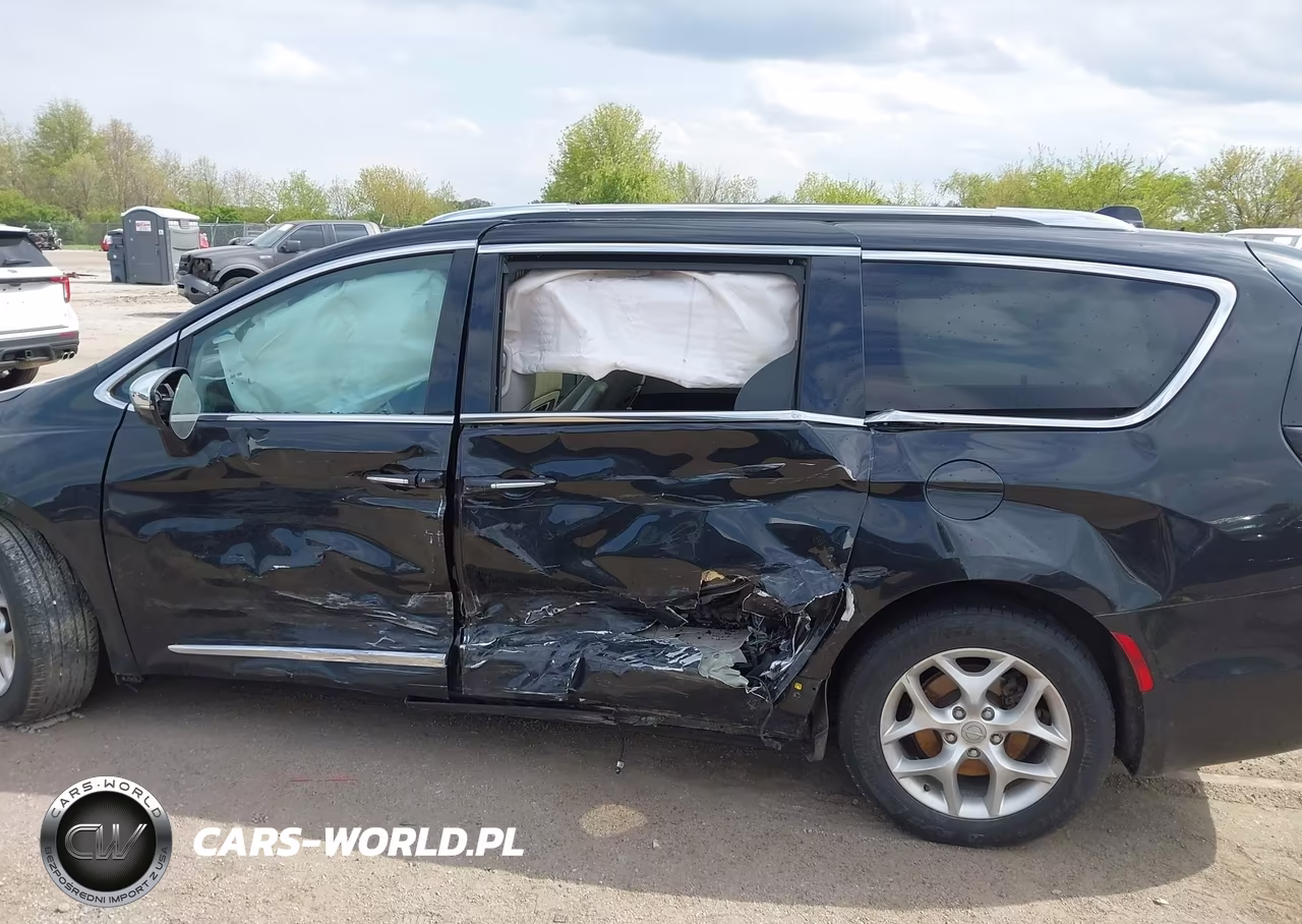 2020 Chrysler Pacifica Limited VIN:2C4RC1GG2LR156168 - 14