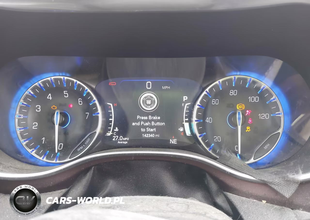 2020 Chrysler Pacifica Limited VIN:2C4RC1GG2LR156168 - 7