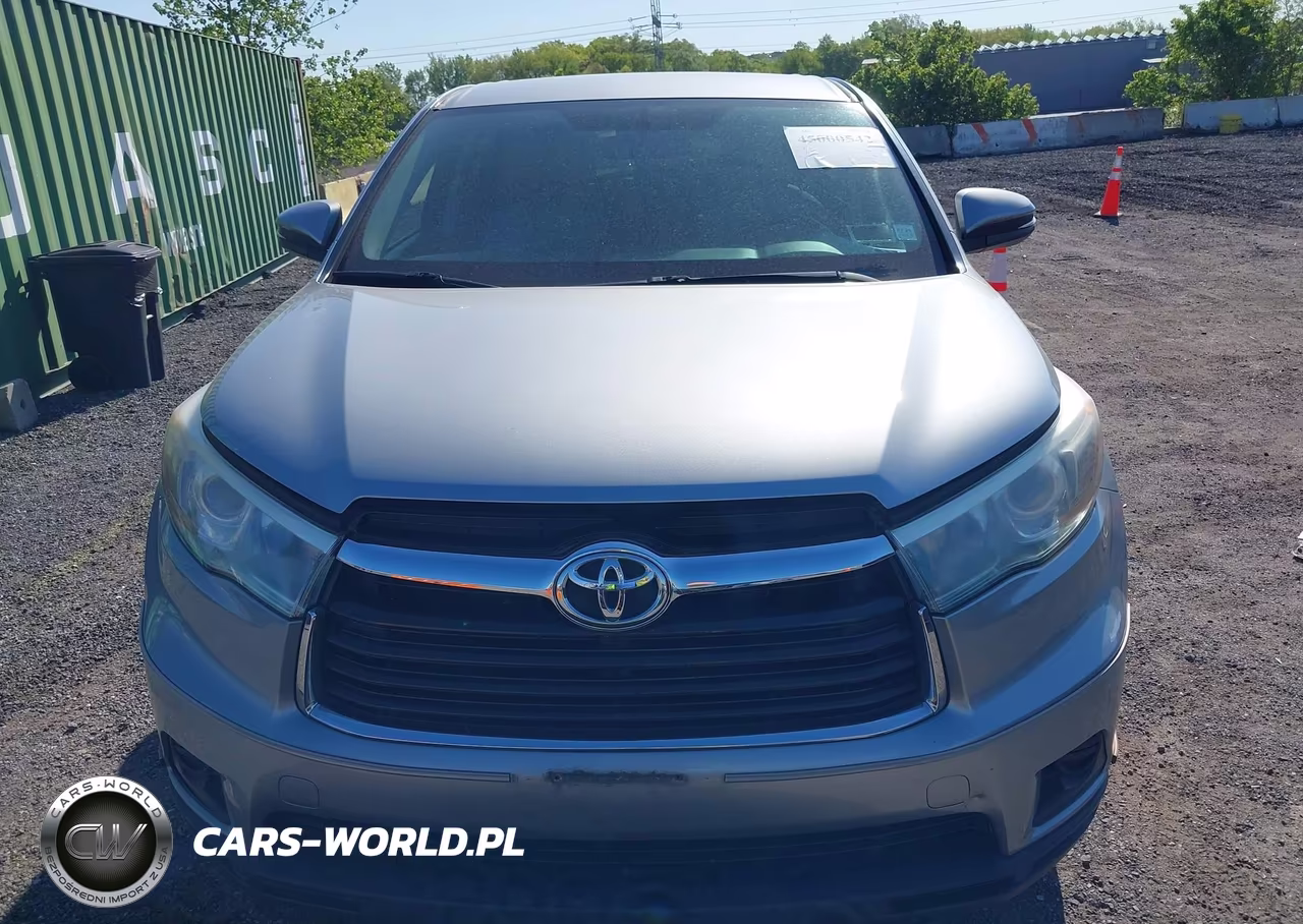 2016 Toyota Highlander Le V6 VIN:5TDBKRFH1GS257292 - 12