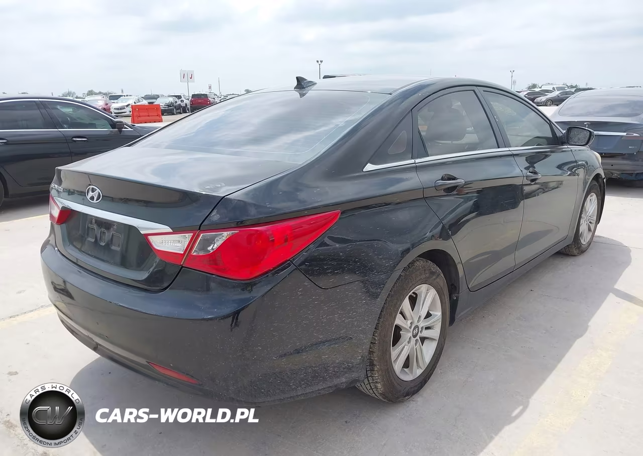 2012 Hyundai Sonata Gls VIN:5NPEB4ACXCH438080 - 4