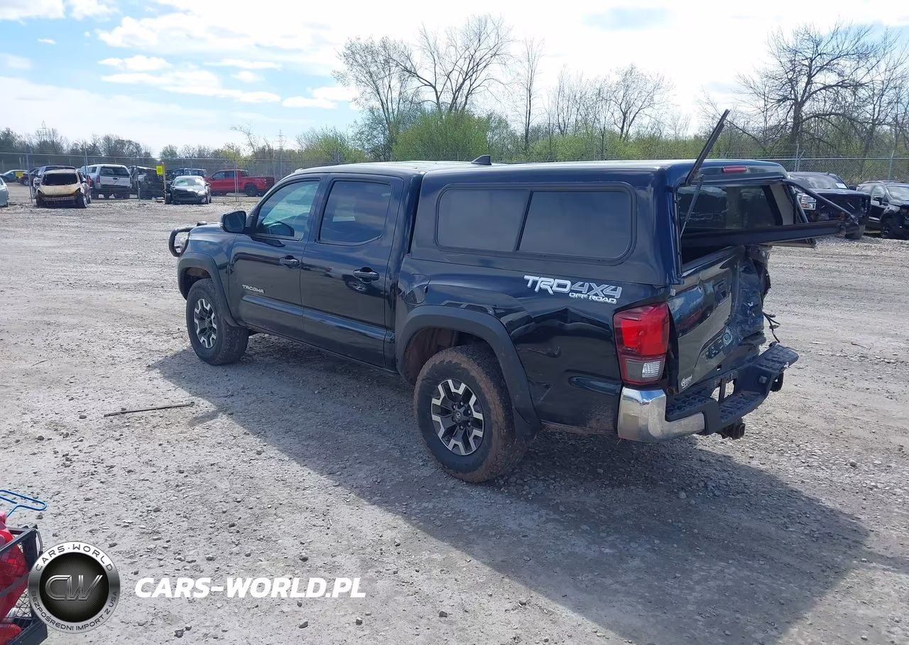 2018 Toyota Tacoma Trd Off Road VIN:3TMCZ5ANXJM153039 - 3