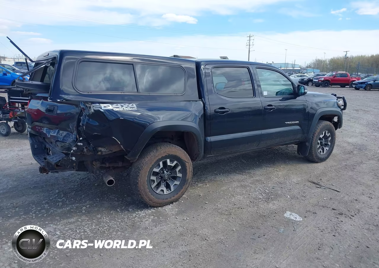 2018 Toyota Tacoma Trd Off Road VIN:3TMCZ5ANXJM153039 - 4